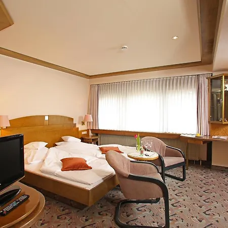 Brielhof 3*