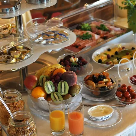 Brielhof Hotel 3*